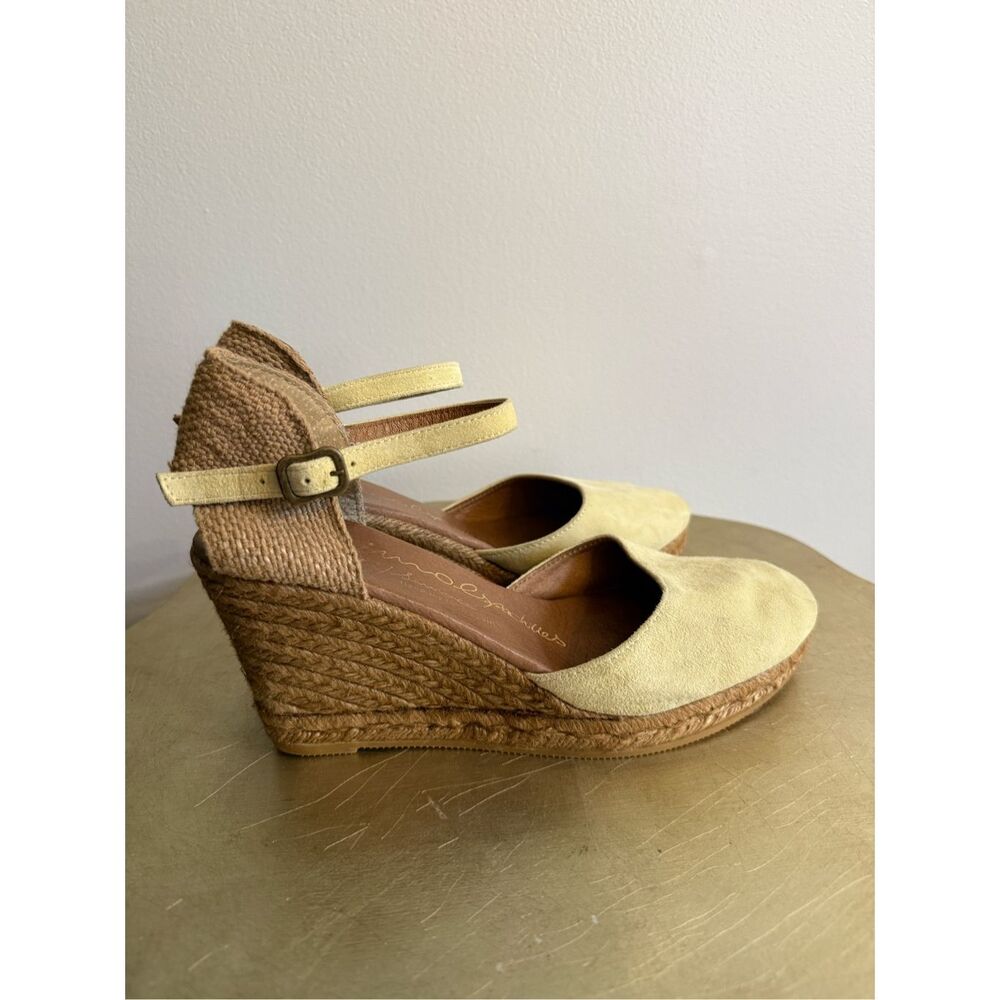 Gaimo Wedge‎ Espadrilles Made in Spain Green Closed Toe Size 40